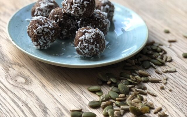 Super Seedy Energy Balls, nutritionist Laura Bond, dairy free, calcium, bliss balls